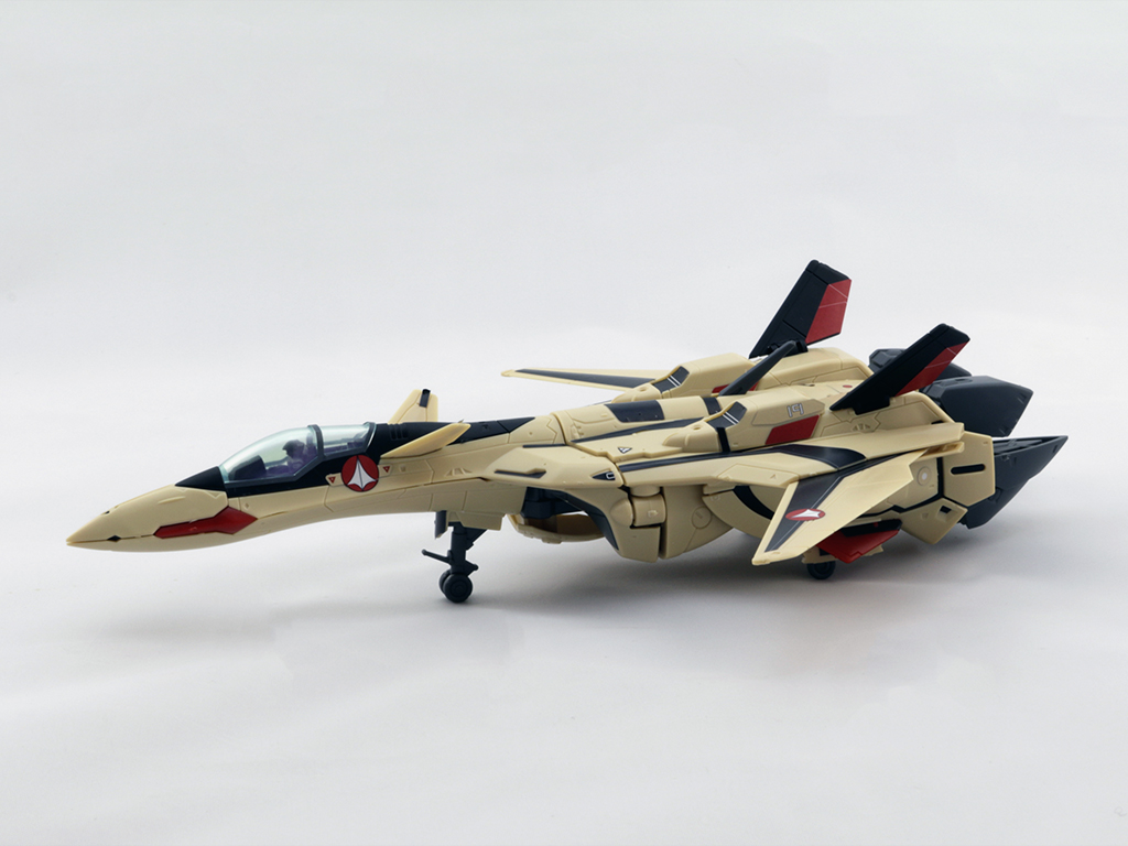 Macross YF-19 flighter